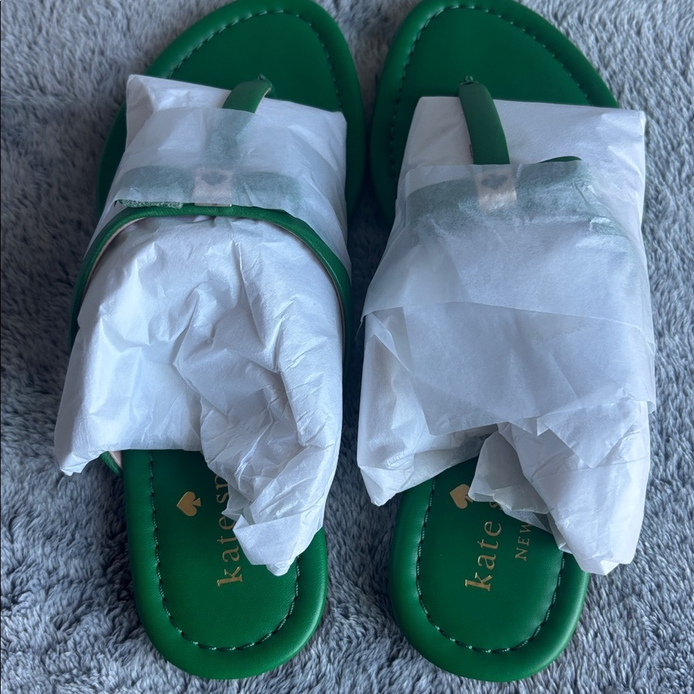 Kate Spade New York Penny Sandal in Green Bean Size 5M NIB - Picture 7 of 7